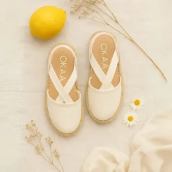 Alpargata niña con cintas en lona algodón.