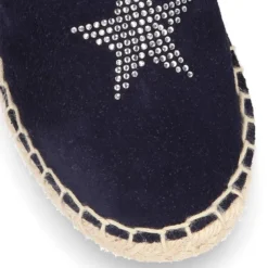 Alpargata niña con ESTRELLAS y elásticos en piel serraje.