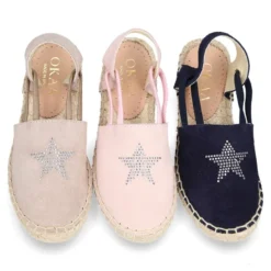 Alpargata niña con ESTRELLAS y elásticos en piel serraje.