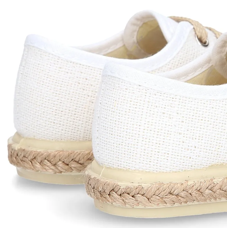 Alpargata niño tipo Blucher con cordones en LINO BLANCO.