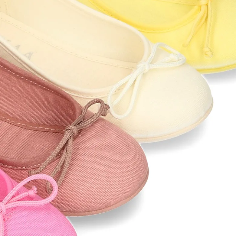 Bailarina básica con lazo ajustable en lona algodón NUEVOS COLORES de temporada.