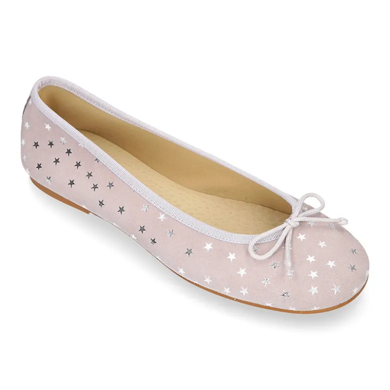 Bailarina clásica con lazo y estrellas en serraje