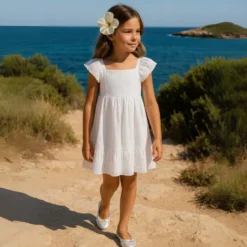 Bailarina clásica niña con lazo ajustable en piel ante laminado.