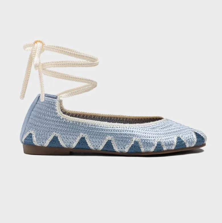 Bailarina de crochet con cintas al tobillo – Azul