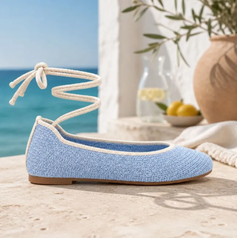 Bailarina de crochet con cintas al tobillo – Azul pastel