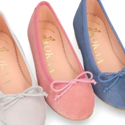 Bailarina niña con lazo ajustable en piel serraje en colores clásicos.