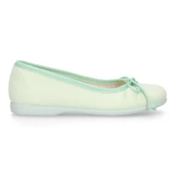 Bailarina niña con lazo ajustable en lona Serratex en colores PASTELES.