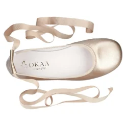 Bailarina niña tipo Ballet con cintas cruzadas en piel METALIZADA.
