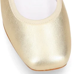 Bailarina niña tipo Ballet punta cuadrada con cintas cruzadas en piel METALIZADA.