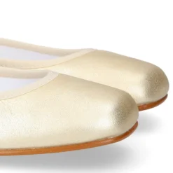 Bailarina niña tipo Ballet punta cuadrada con cintas cruzadas en piel METALIZADA.