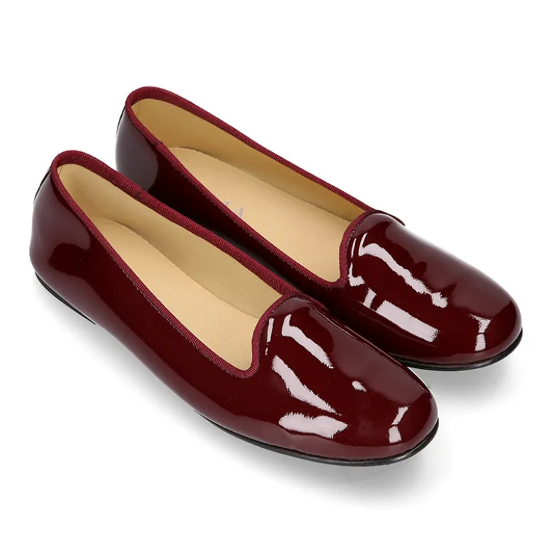 Bailarina tipo Slippers en piel charol.