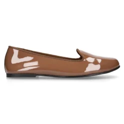 Bailarina tipo Slippers en piel charol.