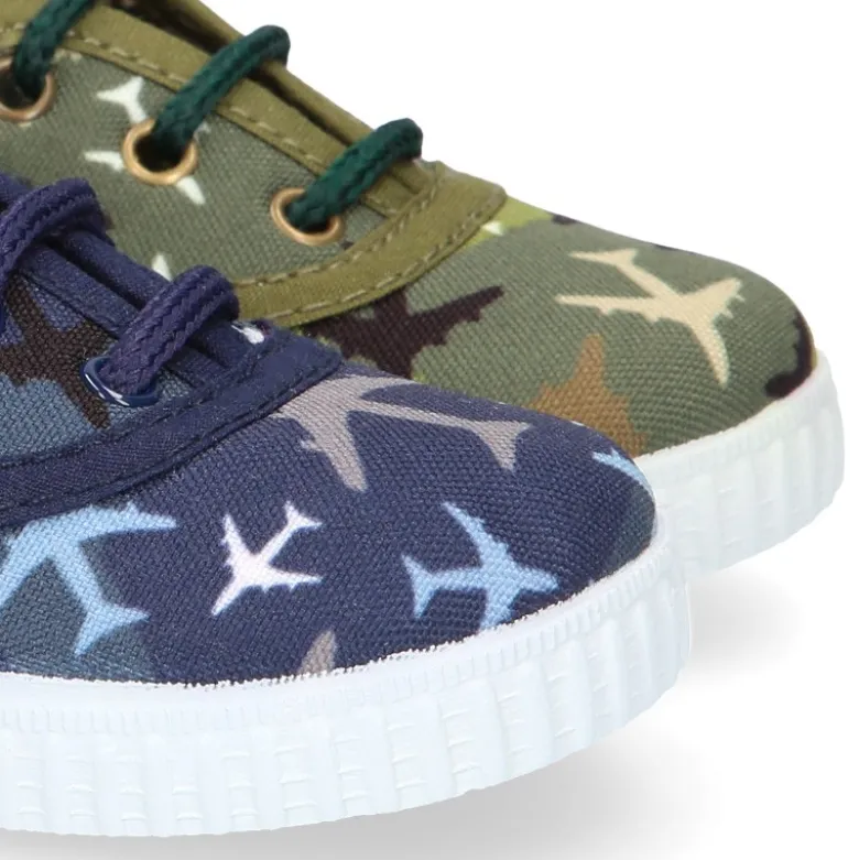 Bamba niño con cordones en lona con estampado AVIONES.