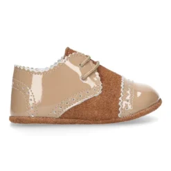 Blucher bebé combinado en piel charol con serraje.