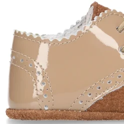 Blucher bebé combinado en piel charol con serraje.