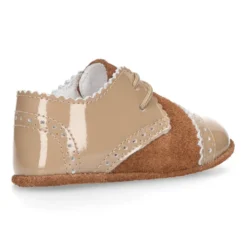 Blucher bebé combinado en piel charol con serraje.