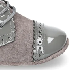 Blucher bebé combinado en piel charol con serraje.