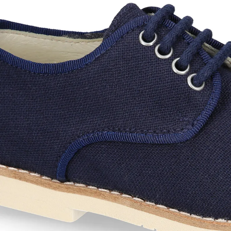 Blucher de niño ceremonia en lino natural en colores de moda.