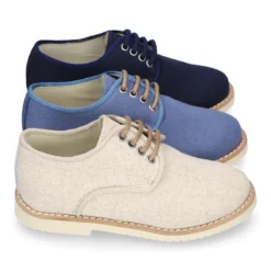 Blucher de niño ceremonia en lino natural en colores de moda.