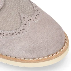 Blucher niño ceremonia con cordones en piel serraje con lino.