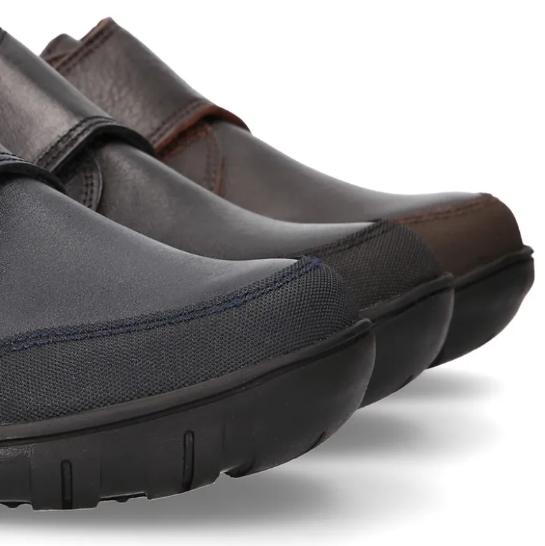 Blucher niño colegial con cierre adherente y puntera reforzada en piel PREMIUM.