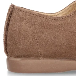 Blucher niños con cordones y picados en piel Serraje.