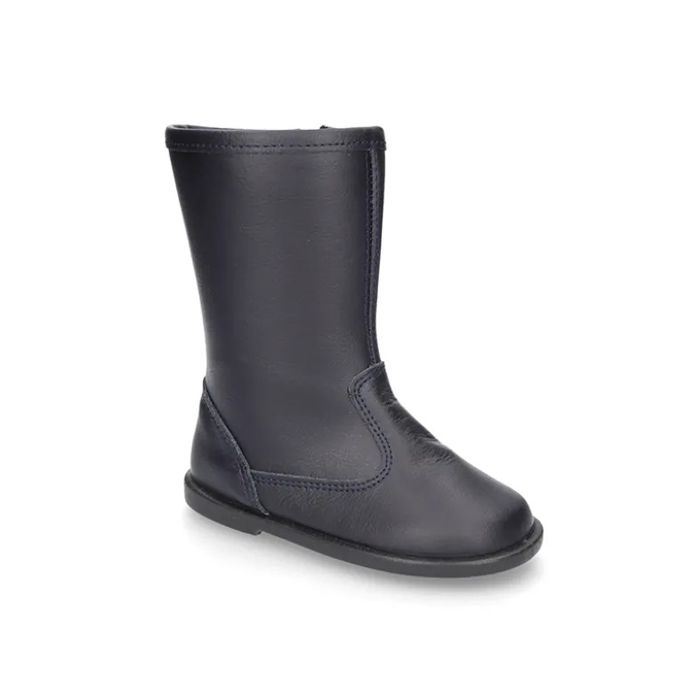Bota clásica en PIEL LAVABLE en color marino.