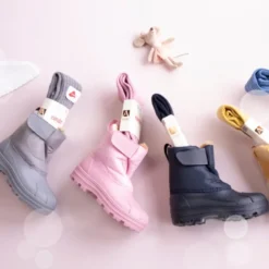 Bota de agua infantil para niños pequeños con borrego y diseño apreski