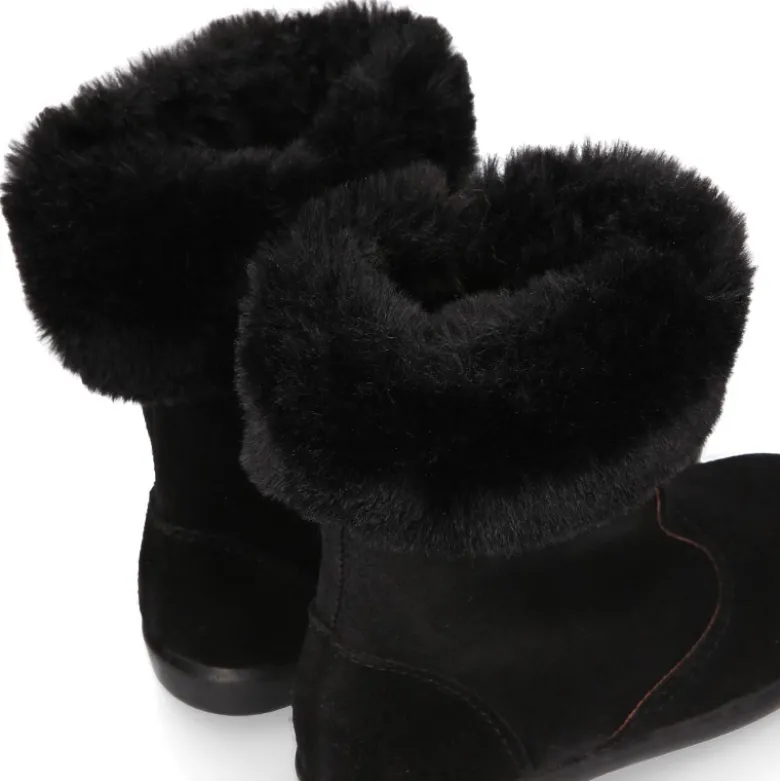 Bota niña con cuello de PELO en piel serraje NEGRO.