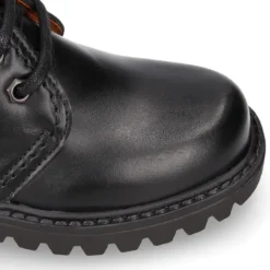 Bota niños COLE tipo todoterreno con cordones en piel.