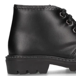 Bota niños COLE tipo todoterreno con cordones en piel.