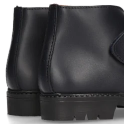 Bota niños COLE tipo todoterreno sin cordones en piel.