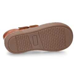 Bota niños tipo zapatilla OKAA CASUAL sin cordones en piel con puntera.