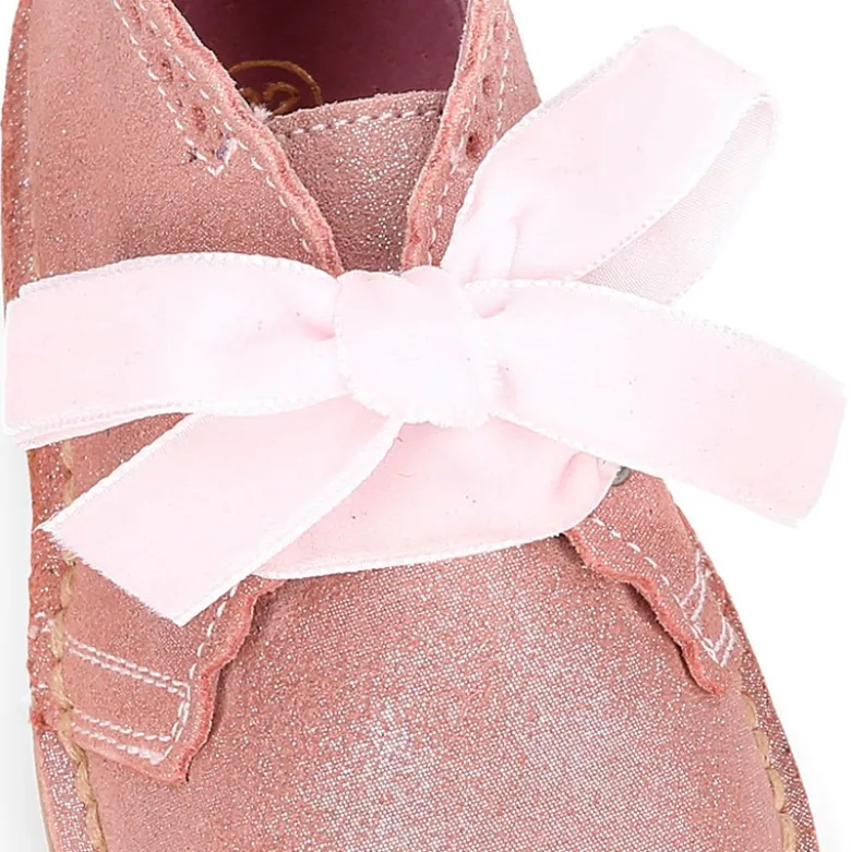 Bota Safari niña con cordones de TERCIOPELO y ondas en piel con brillos.