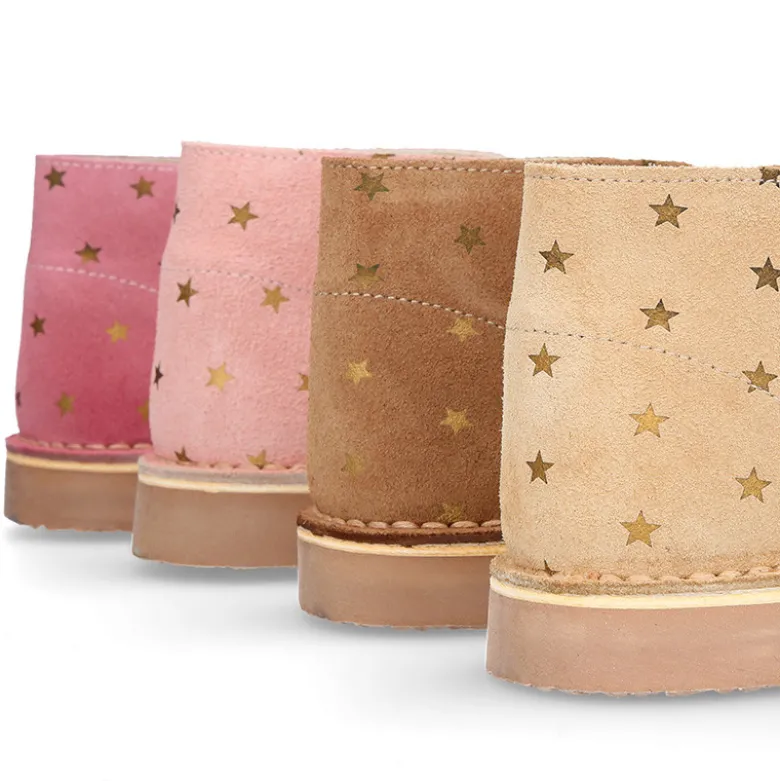 Bota Safari o Pisacacas con cordones y estampado con ESTRELLAS en serraje.