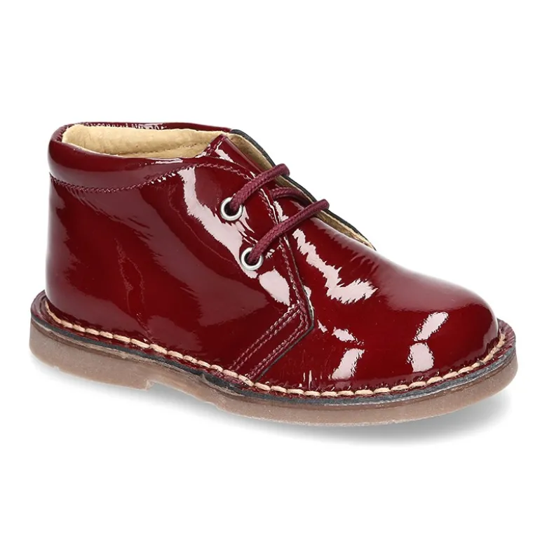 Bota Safari o Pisacacas niño con cordones en piel charol.
