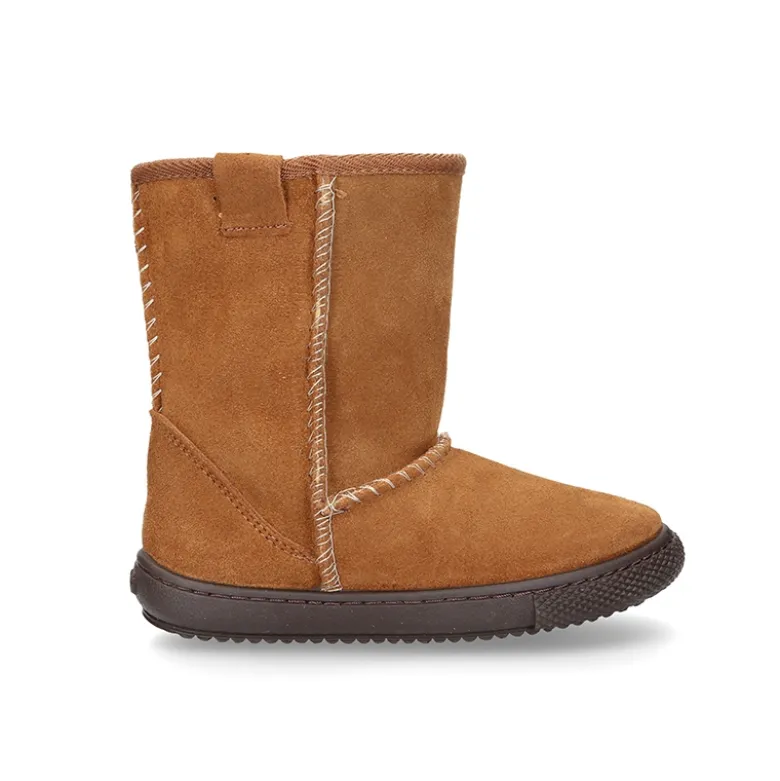 Botas tipo Australianas en piel serraje forradas con pelo.