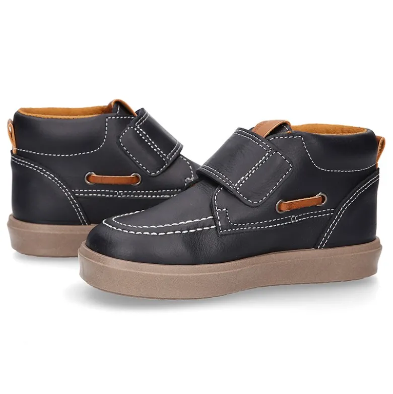 Bota zapatilla tipo MOCASÍN sin cordones en PIEL NAPA.