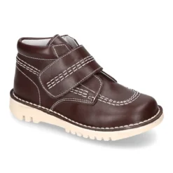 Botita básica sport sin cordones en piel lisa.