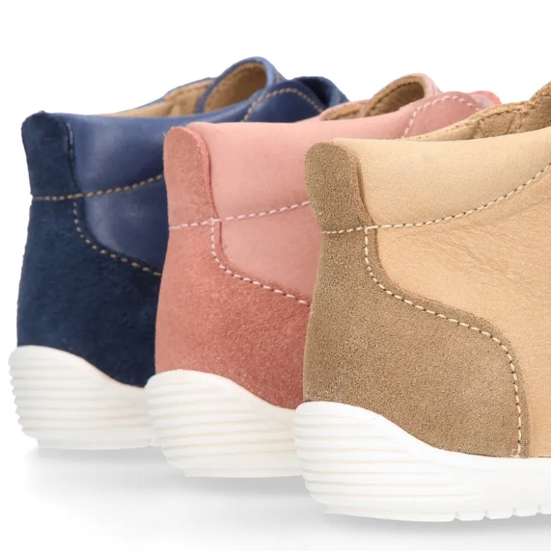 Botita casual niños OKAA FLEX sin cordones y puntera en Piel Napa SUAVE.