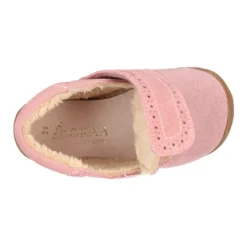 Botita casual respetuosa niños OKAA FLEX sin cordones, picados y forro de lana en Piel Serraje ROSA.