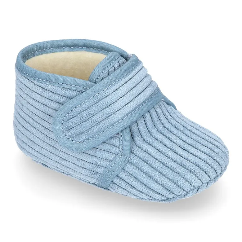 Botita de casa BEBÉS sin cordones en pana.