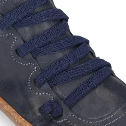 Botita niños OKAA ECO con cordones elásticos y cremallera en Piel Napa RÚSTICA SUAVE.