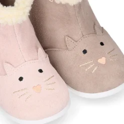 Botita niños respetuosa OKAA FLEX con drop cero y diseño GATITO en piel serraje.