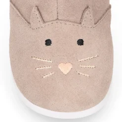 Botita niños respetuosa OKAA FLEX con drop cero y diseño GATITO en piel serraje.