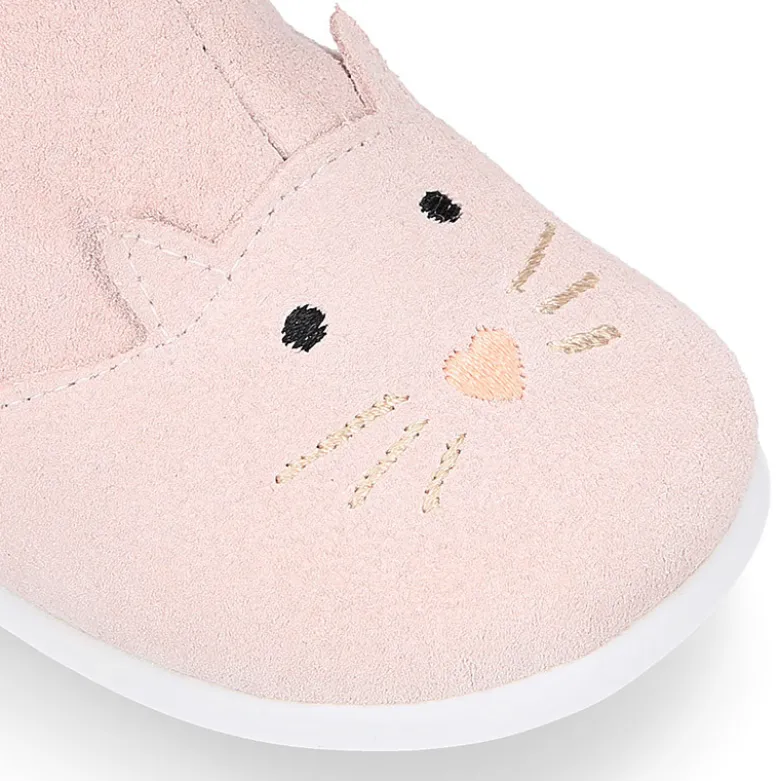 Botita niños respetuosa OKAA FLEX con drop cero y diseño GATITO en piel serraje.