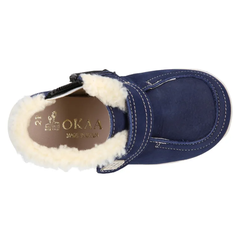Botita niños respetuosa OKAA FLEX tipo Wallabee con cuello borrego en piel Nobuck.