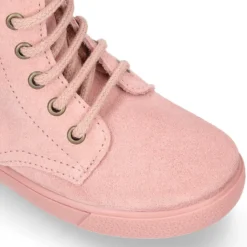 Botita niños tipo ROCKERA con cordones y cremallera en piel serraje.