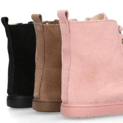 Botita niños tipo ROCKERA con cordones y cremallera en piel serraje.