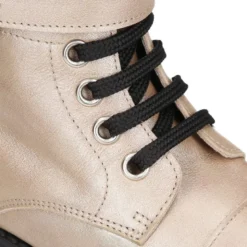 Botita ROCKERA niña cordones en piel LAMINADA VISÓN.